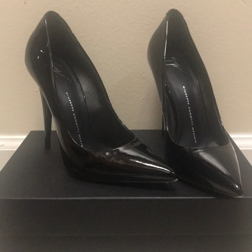 Giuseppe Zanotti Patent Black Heels.